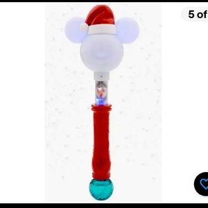 DISNEY PARKS HOLIDAY EXCLUSIVE-MICKEY LED MUSICAL ANIMATED LIGHT UP SNOW WAND